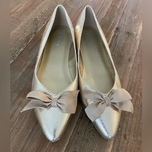 Kenneth Cole Reaction Lily Bow Shimmer Gold Flats with Bow Size 10 Medium